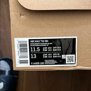 Nike Air Max TW NN in White and Bright Mandarin🔥🔥🔥